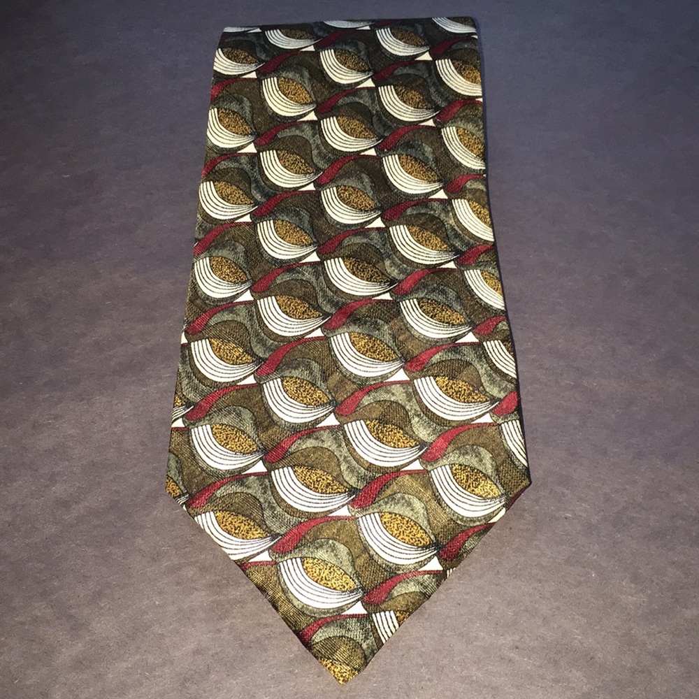 Denali 100% silk necktie 3 3/4” width